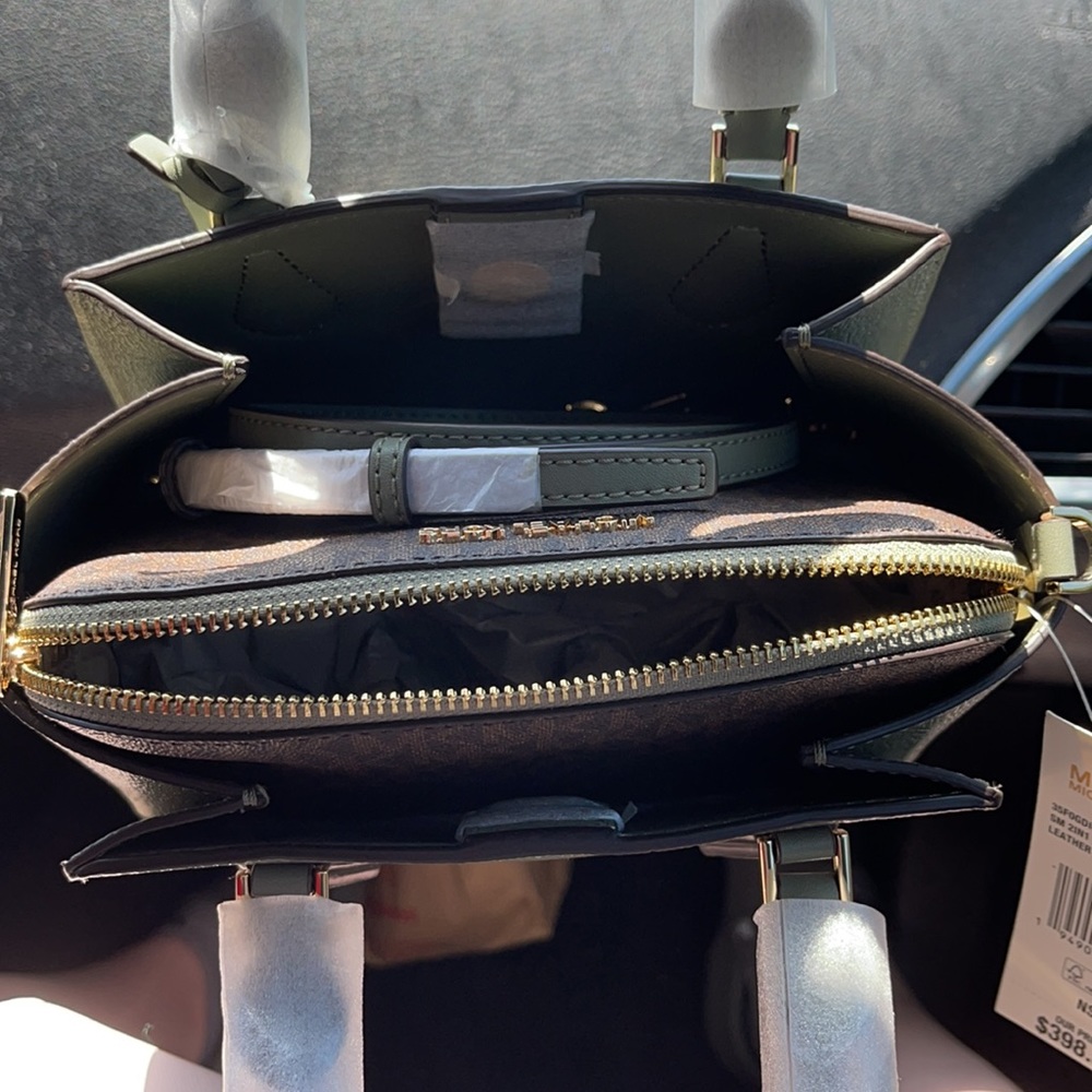 Brand new Michael kors purse - Picture 5 of 6